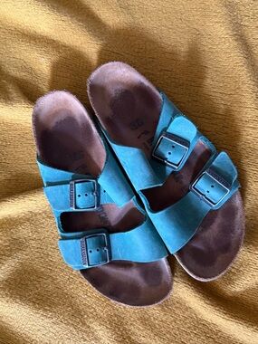 Birkenstock Women’s Teal Arizona Suede Two-Strap Sandals Size 40 (9/9.5)
